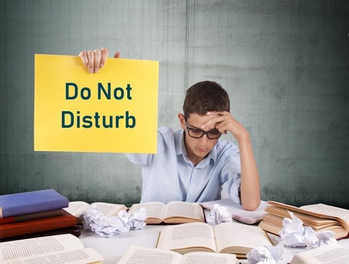 Do not disturb sign